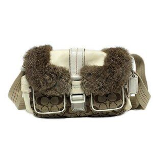 Auth COACH Signature Rabbit Fur Sukey Small Pocket Shoulder 3589 Khaki White
